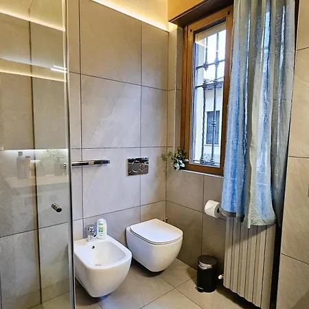 Apartment Casa27, Convenient Location To Milan Center & *